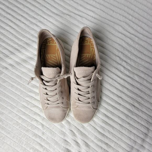 Dolce Vita Beige Suede Sneakers Women’s Size 8 Casual Lace-Up Low Top Shoes - Picture 9 of 9